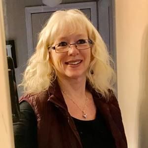 Meet your Posher, Gina